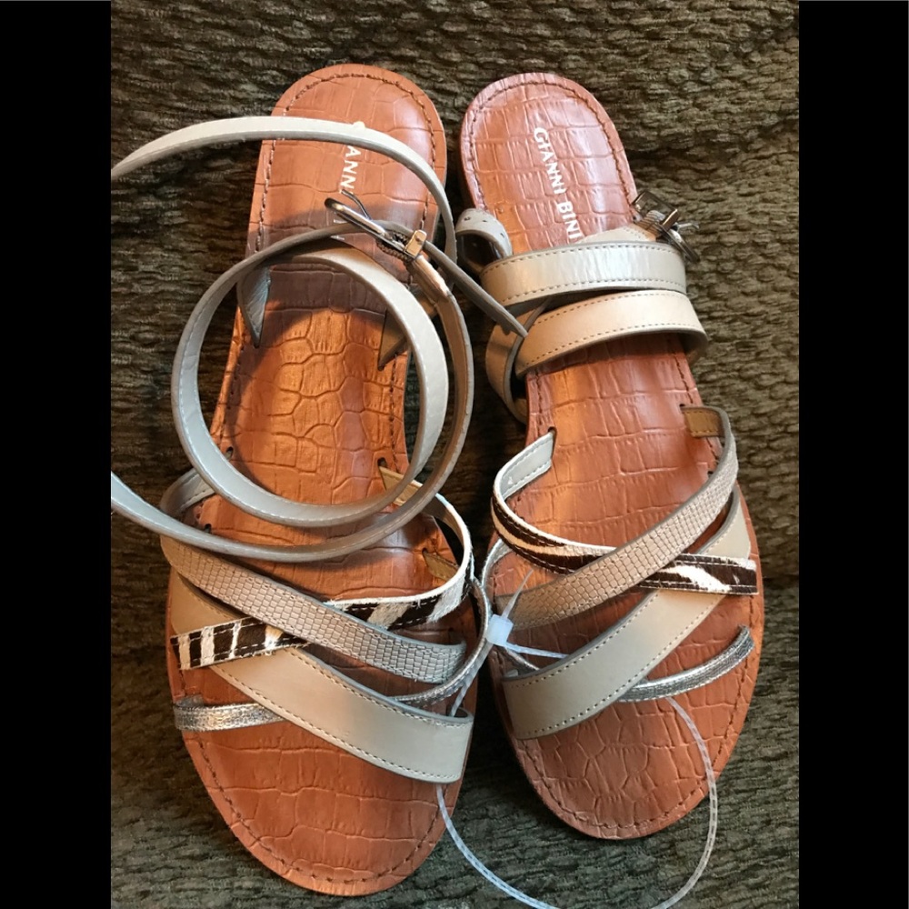 Gianni Bini Size 11 sandals